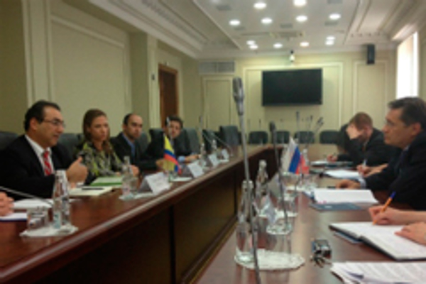 Colombia y Rusia estudian un acuerdo de inversión
