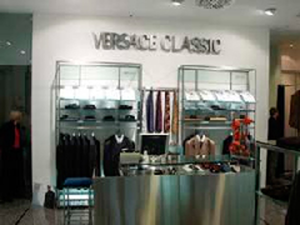 Versace abrió franquicia en Bogotá
